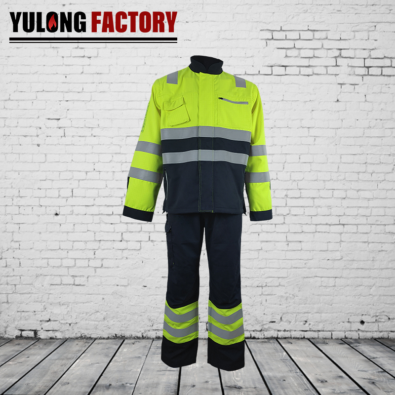 CVC抗油拒水荧光防静电套装